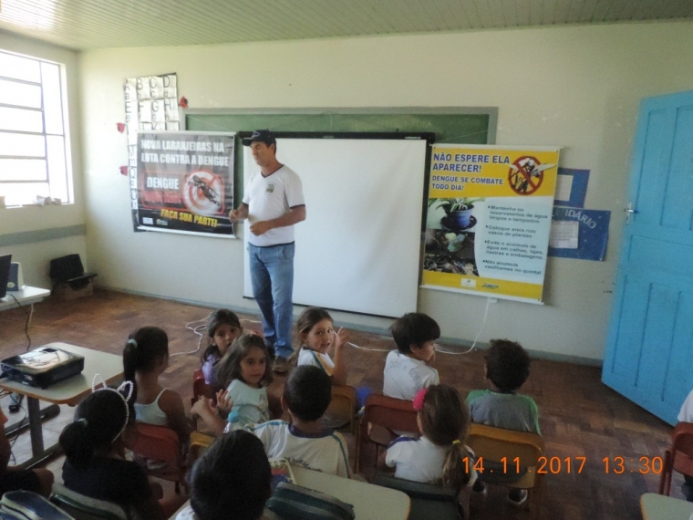 Setor de Endemias do Município de Nova Laranjeiras desenvolve projeto com palestras contra o mosquito da dengue nas escolas
